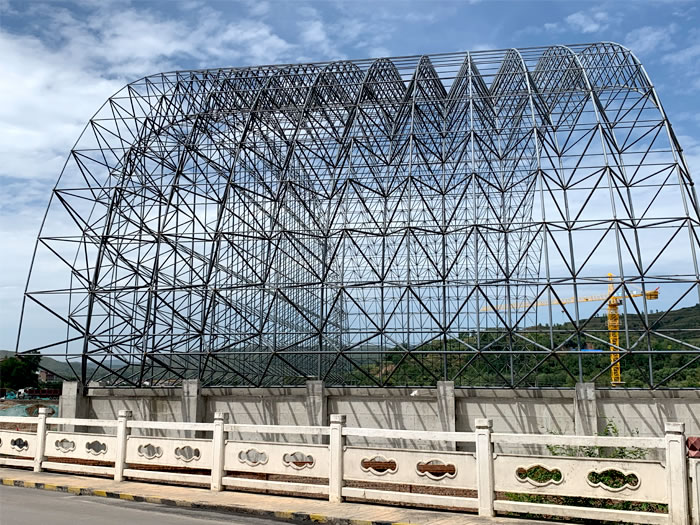 泉州山寨矿储煤棚网架